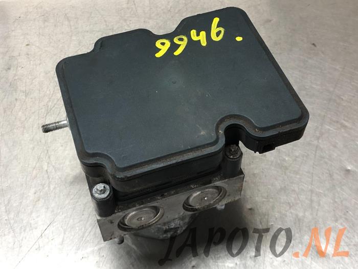 Begagnade ABS-pump Toyota GT 86 (ZN) 2.0 16V Pris € 262,49 Marginaltabell erbjuds av Japoto Parts B.V.