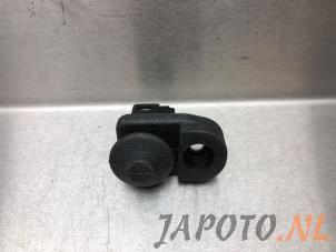 Usagé Interrupteur contact de porte Nissan Micra (K14) 1.0 IG-T 100 Prix € 9,95 Règlement à la marge proposé par Japoto Parts B.V.