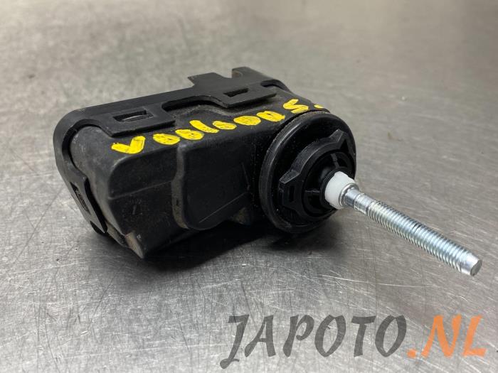Używane Silnik reflektora Kia Rio III (UB) 1.1 CRDi VGT 12V Cena € 20,95 Procedura marży oferowane przez Japoto Parts B.V.