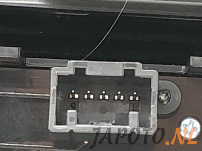 Panel de control de calefacción de un Nissan Qashqai (J11) 1.3 DIG-T 140 16V 2019