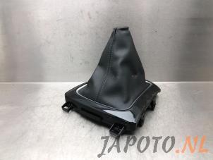 Used Gear stick cover Nissan Qashqai (J11) 1.3 DIG-T 140 16V Price € 19,95 Margin scheme offered by Japoto Parts B.V.