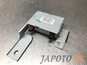 Usagé Antenne amplificateur Nissan Qashqai (J11) 1.3 DIG-T 140 16V Prix € 25,00 Règlement à la marge proposé par Japoto Parts B.V.