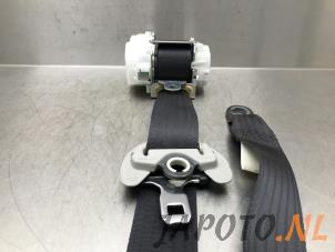 Used Front seatbelt, right Lexus IS 220 Price € 99,95 Margin scheme offered by Japoto Parts B.V.