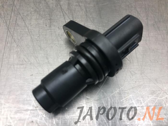 Begagnade Kamaxelsensor Toyota Yaris III (P13) 1.33 16V Dual VVT-I Pris € 20,95 Marginaltabell erbjuds av Japoto Parts B.V.