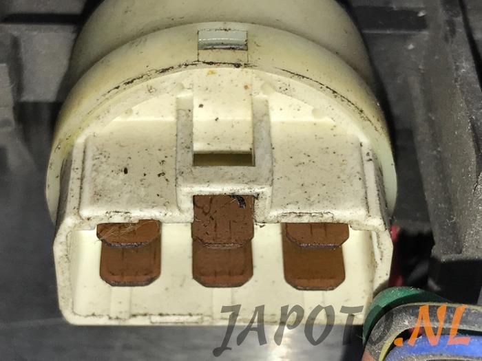 Panel de control de calefacción de un Mazda Demio (DW) 1.3 16V 1998