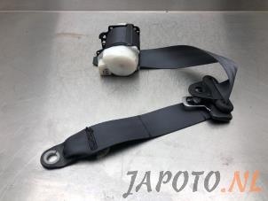 Used Rear seatbelt, right Toyota Yaris Verso (P2) 1.3 16V Price € 39,95 Margin scheme offered by Japoto Parts B.V.