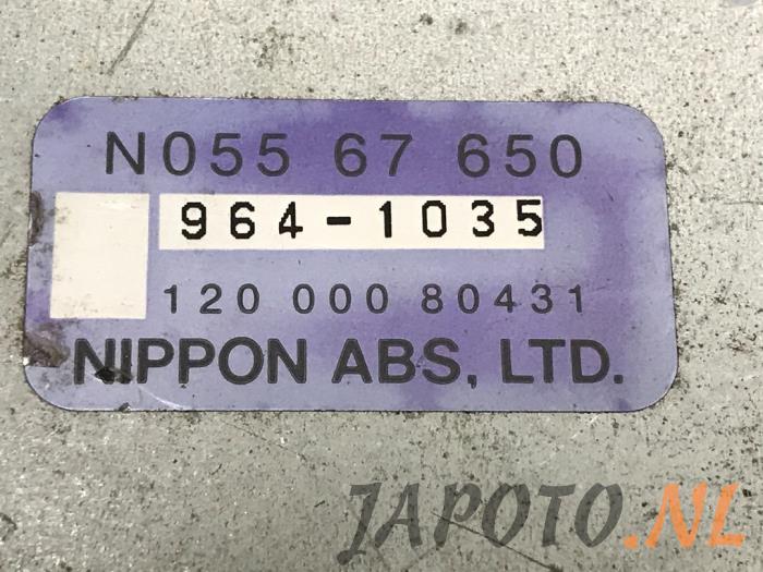 Ordinateur ABS d'un Mazda MX-5 (NB18/35/8C) 1.6i 16V 1999