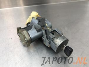 Used Ignition lock + key Mazda 121 (DA) 1.3 LX,Cabrio,Top Price € 25,00 Margin scheme offered by Japoto Parts B.V.