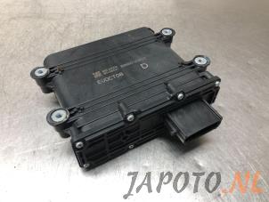 Used Parking brake module Toyota Yaris IV (P21/PA1/PH1) 1.5 12V Hybrid Price € 100,00 Margin scheme offered by Japoto Parts B.V.
