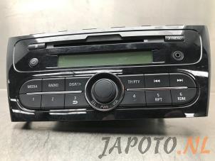 Gebrauchte Radio CD Spieler Mitsubishi Space Star (A0) 1.0 12V Preis € 74,95 Margenregelung angeboten von Japoto Parts B.V.