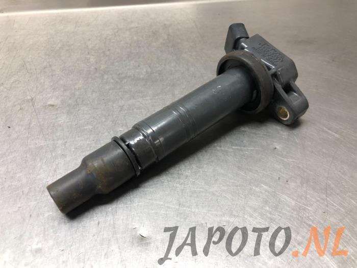 Usagé Bobine Toyota Avensis Wagon (T25/B1E) 2.0 16V VVT-i D4 Prix € 10,49 Règlement à la marge proposé par Japoto Parts B.V.