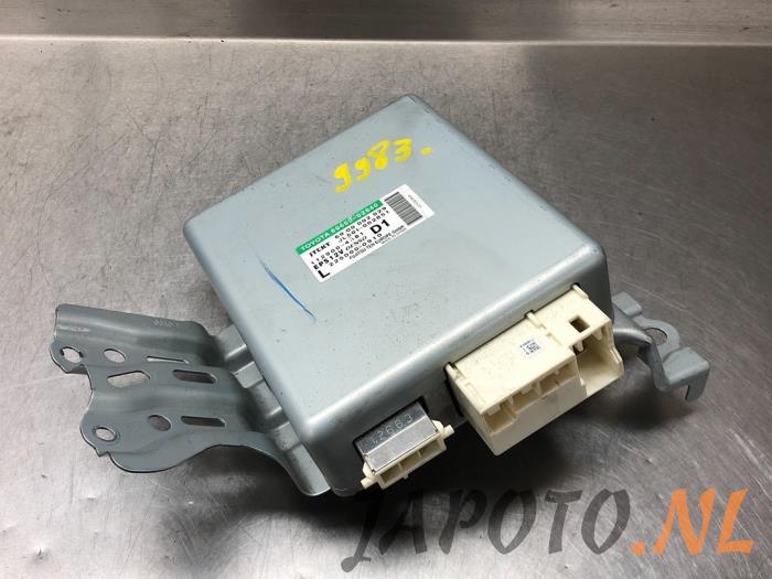 Usagé Ordinateur direction assistée Toyota Auris (E15) 1.8 16V HSD Full Hybrid Prix € 52,49 Règlement à la marge proposé par Japoto Parts B.V.
