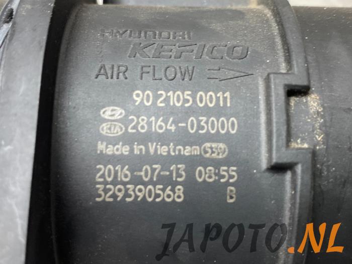 Airflow meter from a Kia Niro I (DE) 1.6 GDI Hybrid 2016