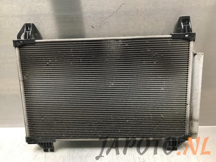 Usagé Radiateur clim Subaru Trezia 1.33 16V Dual VVT-I Prix € 52,45 Règlement à la marge proposé par Japoto Parts B.V.