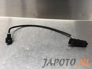 Used Tailgate switch Nissan Qashqai (J11) 1.3 DIG-T 160 16V Price € 24,95 Margin scheme offered by Japoto Parts B.V.