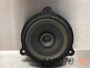 Used Speaker Nissan Qashqai (J10) 2.0 16V Price € 14,99 Margin scheme offered by Japoto Parts B.V.