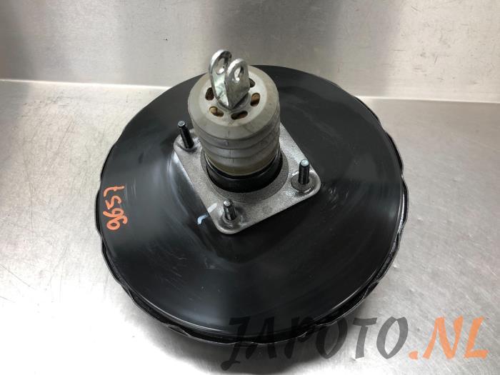Usagé Servo frein Mitsubishi ASX 1.6 MIVEC 16V Prix € 73,45 Règlement à la marge proposé par Japoto Parts B.V.