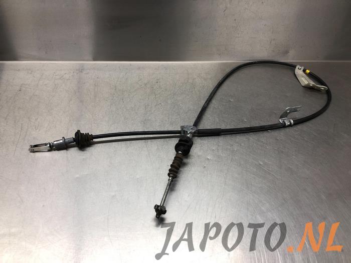 Câble frein à main d'un Toyota Aygo (B40) 1.0 12V VVT-i 2018