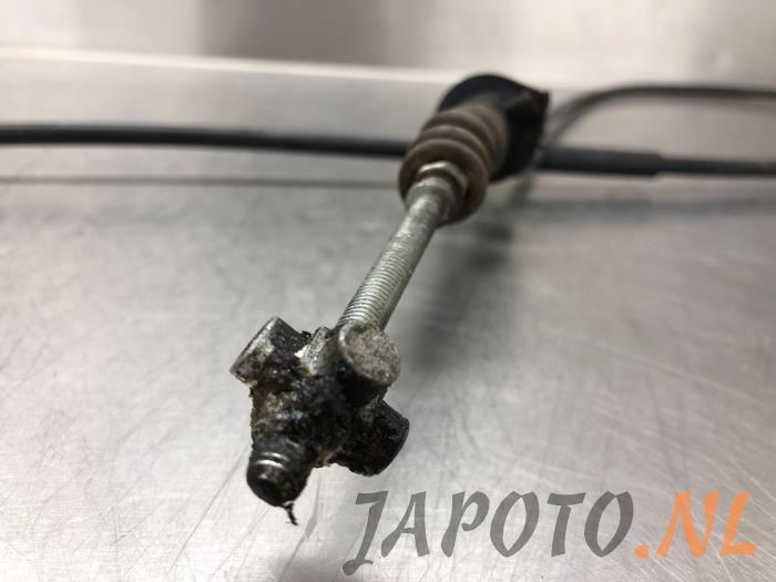 Câble frein à main d'un Toyota Aygo (B40) 1.0 12V VVT-i 2018