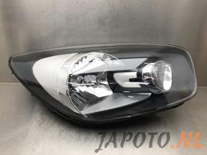 Used Headlight, right Kia Picanto (TA) 1.0 12V Price € 124,95 Margin scheme offered by Japoto Parts B.V.