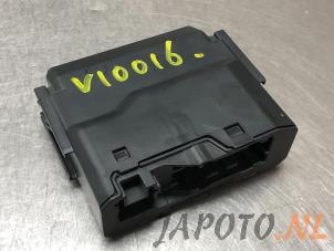 Usados Caja de fusibles Toyota Yaris IV (P21/PA1/PH1) 1.5 12V Hybrid Precio € 49,95 Norma de margen ofrecido por Japoto Parts B.V.