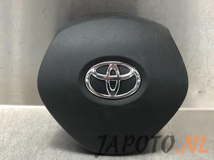 Airbag gauche (volant) d'un Toyota Aygo (B40) 1.0 12V VVT-i 2018