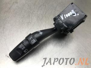 Używane Przelacznik swiatel Honda Jazz (GD/GE2/GE3) 1.4 i-Dsi Cena € 29,95 Procedura marży oferowane przez Japoto Parts B.V.