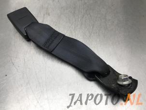 Used Rear seatbelt buckle, right Nissan Juke (F15) 1.2 DIG-T 16V Price € 19,95 Margin scheme offered by Japoto Parts B.V.