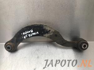 Używane Wahacz zawieszenia górny lewy tyl Toyota Auris (E18) 1.8 16V Hybrid Cena € 24,95 Procedura marży oferowane przez Japoto Parts B.V.