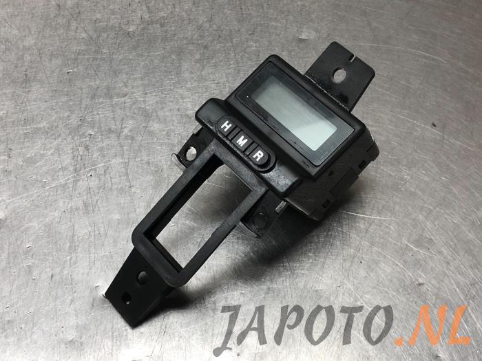 Używane Zegar Hyundai Getz 1.1i 12V Cena € 15,70 Procedura marży oferowane przez Japoto Parts B.V.