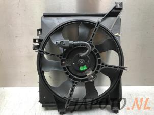 Usagé Ventilateur Hyundai Getz 1.1i 12V Prix € 49,95 Règlement à la marge proposé par Japoto Parts B.V.