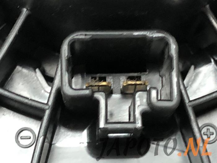 Heating and ventilation fan motor from a Mazda CX-5 (KE,GH) 2.5 SkyActiv-G 192 16V 4WD 2015