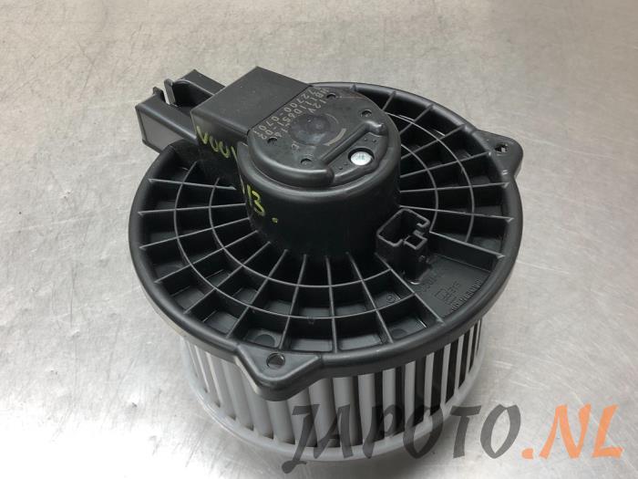 Motor de ventilador de calefactor de un Mazda CX-5 (KE,GH) 2.5 SkyActiv-G 192 16V 4WD 2015