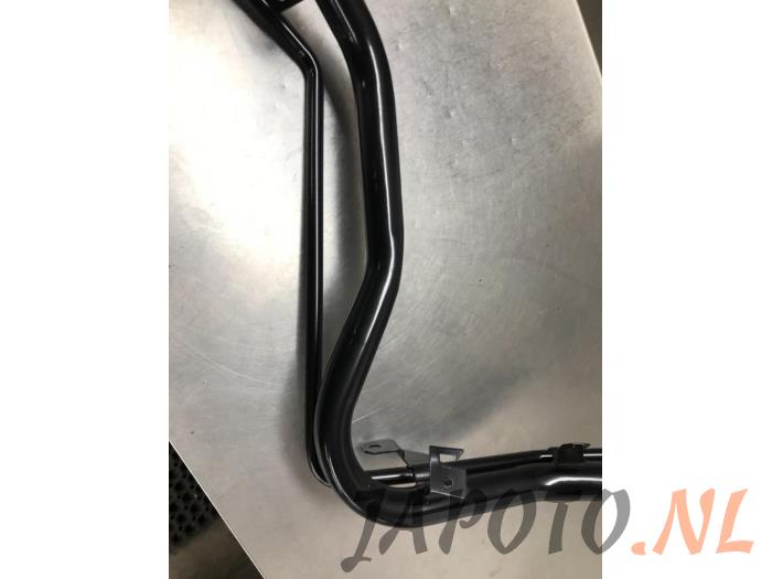 Fuel tank filler pipe Nissan Qashqai 9990005200