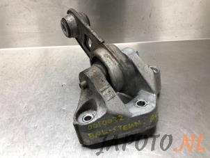 Used Gearbox mount Nissan X-Trail (T32) 1.6 Energy dCi Price € 49,95 Margin scheme offered by Japoto Parts B.V.
