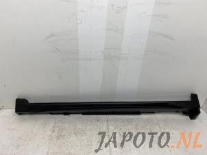 Used Side skirt, left Nissan X-Trail (T32) 1.6 Energy dCi Price € 149,95 Margin scheme offered by Japoto Parts B.V.