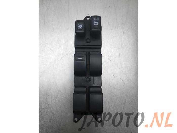Usados Interruptor combinado de ventanillas Mitsubishi ASX 1.8 DI-D HP MIVEC 16V Precio € 52,45 Norma de margen ofrecido por Japoto Parts B.V.