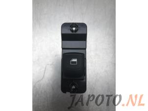 Used Electric window switch Kia Stonic (YB) 1.2 MPI 16V Price € 19,95 Margin scheme offered by Japoto Parts B.V.