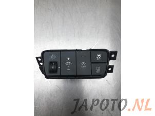 Gebrauchte Schalter (sonstige) Kia Stonic (YB) 1.2 MPI 16V Preis € 39,95 Margenregelung angeboten von Japoto Parts B.V.