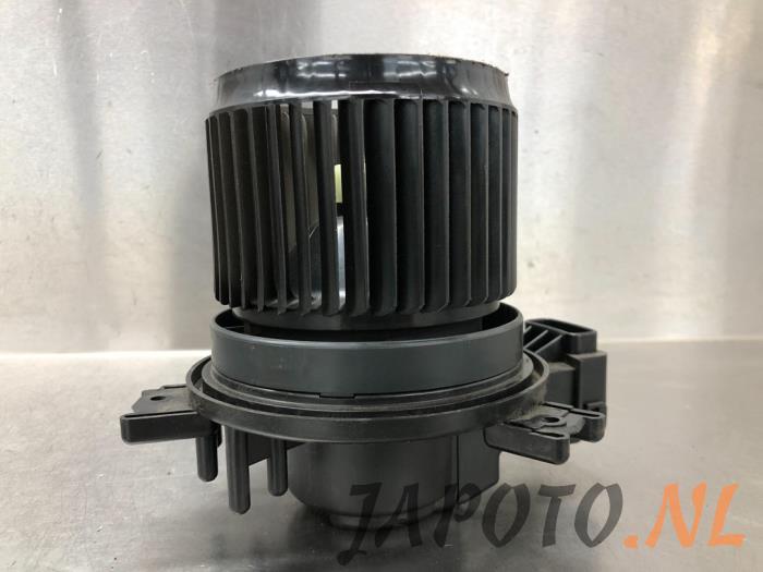 Motor de ventilador de calefactor de un Suzuki Ignis (MF) 1.2 Dual Jet 16V 2017