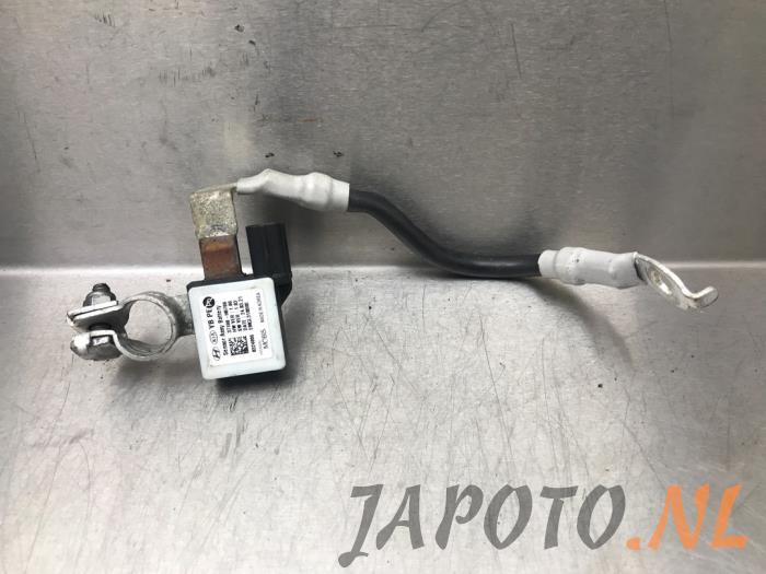 Begagnade Batterisensor Kia Stonic (YB) 1.2 MPI 16V Pris € 36,70 Marginaltabell erbjuds av Japoto Parts B.V.