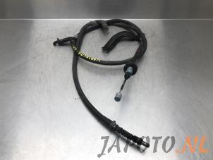 Used Parking brake cable Kia Stonic (YB) 1.2 MPI 16V Price € 49,00 Margin scheme offered by Japoto Parts B.V.