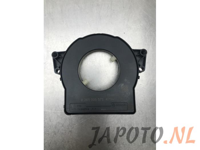 Begagnade Styrvinkelsensor Nissan Juke (F15) 1.6 16V Pris € 78,74 Marginaltabell erbjuds av Japoto Parts B.V.