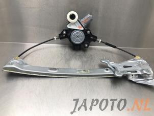 Usagé Mécanique vitre 4portes avant droite Suzuki Swace 1.8 16V Hybrid Prix € 99,95 Règlement à la marge proposé par Japoto Parts B.V.