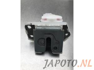 Usagé Mécanique de verrouillage hayon Suzuki Swift (ZA/ZC/ZD1/2/3/9) 1.3 VVT 16V Prix € 49,95 Règlement à la marge proposé par Japoto Parts B.V.
