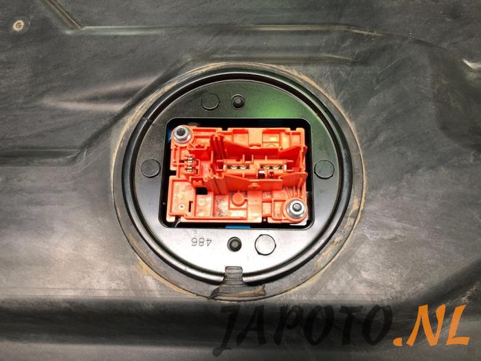 Battery (Hybrid) from a Mitsubishi Outlander (GF/GG) 2.0 16V PHEV 4x4 2014