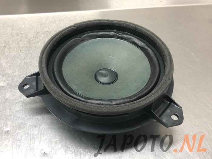 Używane Glosnik Toyota GT 86 (ZN) 2.0 16V Cena € 26,24 Procedura marży oferowane przez Japoto Parts B.V.