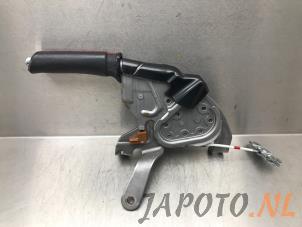 Używane Dzwignia hamulca postojowego Toyota GT 86 (ZN) 2.0 16V Cena € 39,95 Procedura marży oferowane przez Japoto Parts B.V.