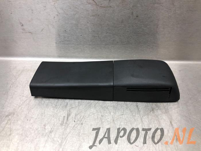 Begagnade Regnsensor Suzuki Swace 1.8 16V Hybrid Pris € 36,70 Marginaltabell erbjuds av Japoto Parts B.V.