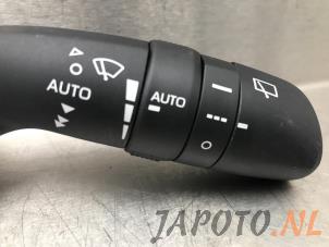 Usagé Commutateur essuie-glace Suzuki Swace 1.8 16V Hybrid Prix € 99,95 Règlement à la marge proposé par Japoto Parts B.V.